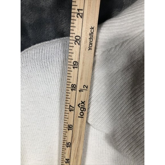 Warm And Cozy Lifestyle Sweater Woman's Adult Medium - Picture 13 of 15